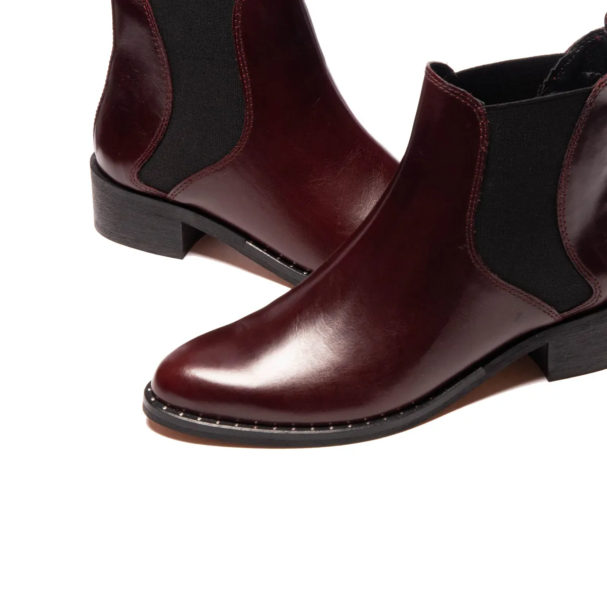 Aversa Bordeau Leather