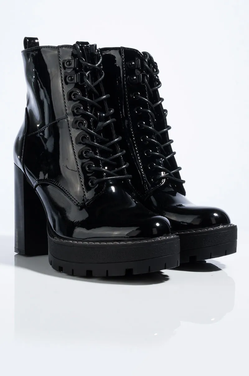 AZALEA WANG CHUNKY HEEL LACE UP BOOTIE BLACK PATENT