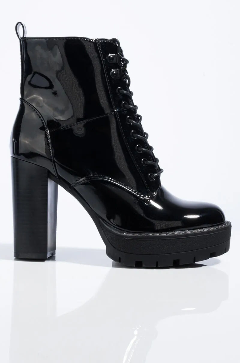 AZALEA WANG CHUNKY HEEL LACE UP BOOTIE BLACK PATENT