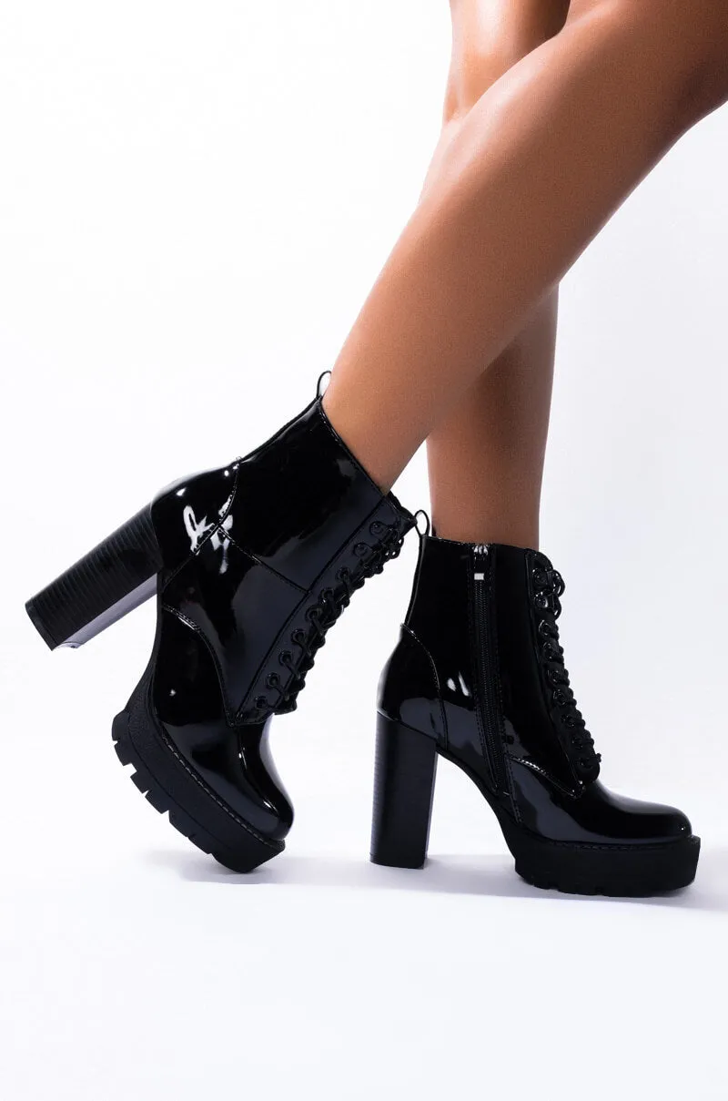 AZALEA WANG CHUNKY HEEL LACE UP BOOTIE BLACK PATENT