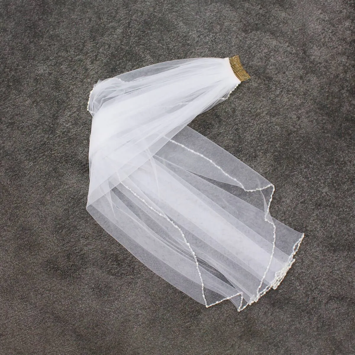 Beaded Short Bridal Veils Fingertip Length V684