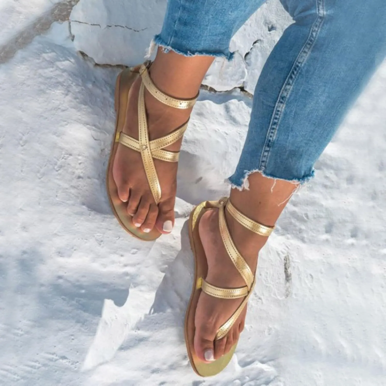 CsgrFagr Girl and Womens Flat Sandles Flat Comfortable Shoes and Flat Footwear Women Summer Sandals with Arch Support (Gold, 6.50)