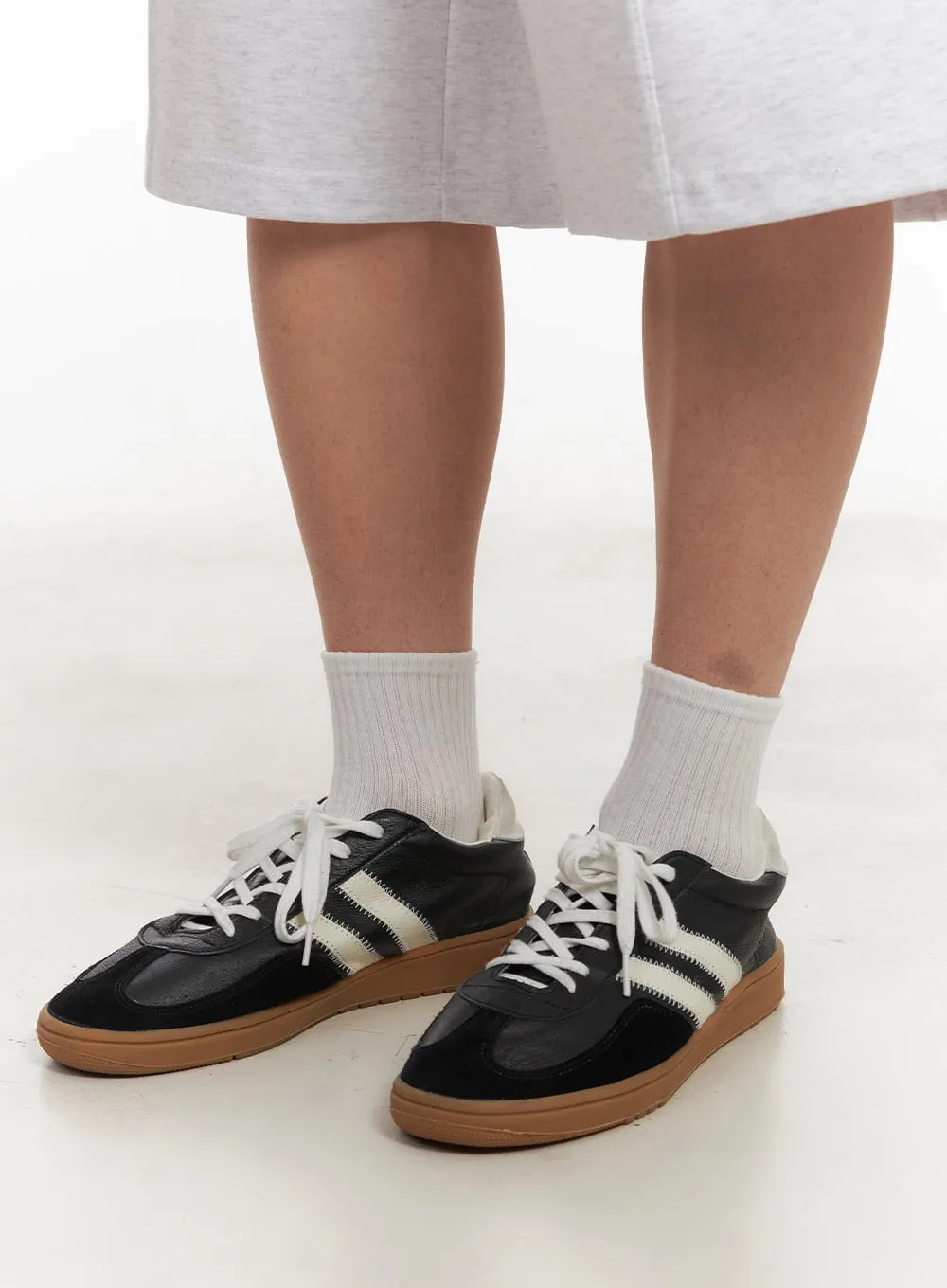 Essential Mid-Calf Socks IM531